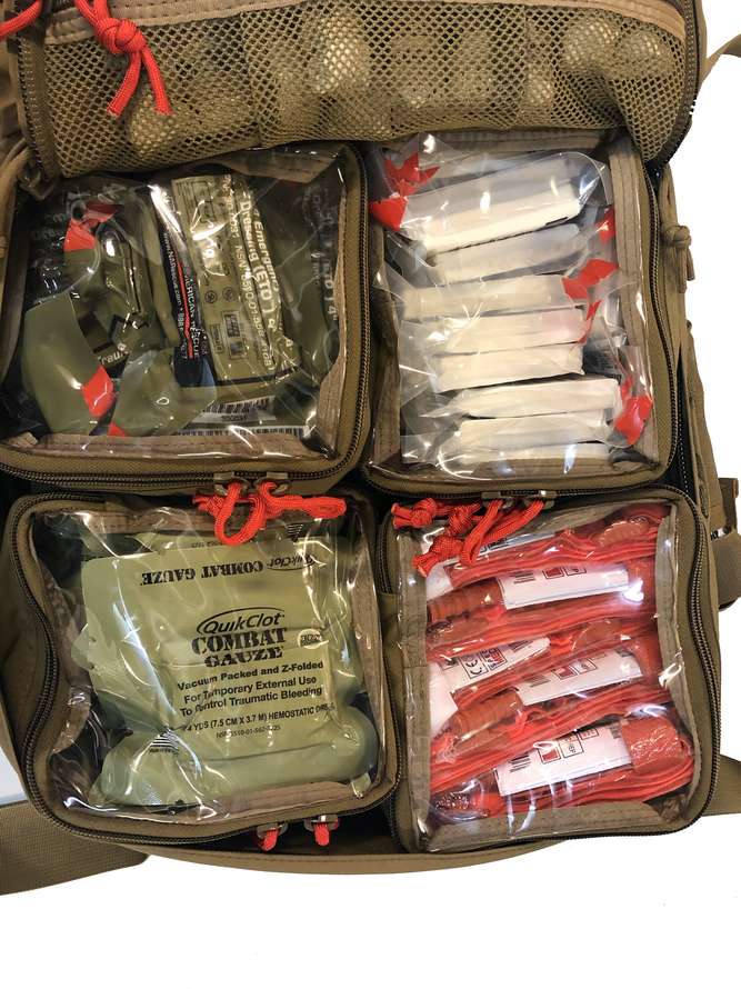 Special_Medics_M10_Assault_Medic_Bag-Bravo-vulling_bovenvak.430861.jpg